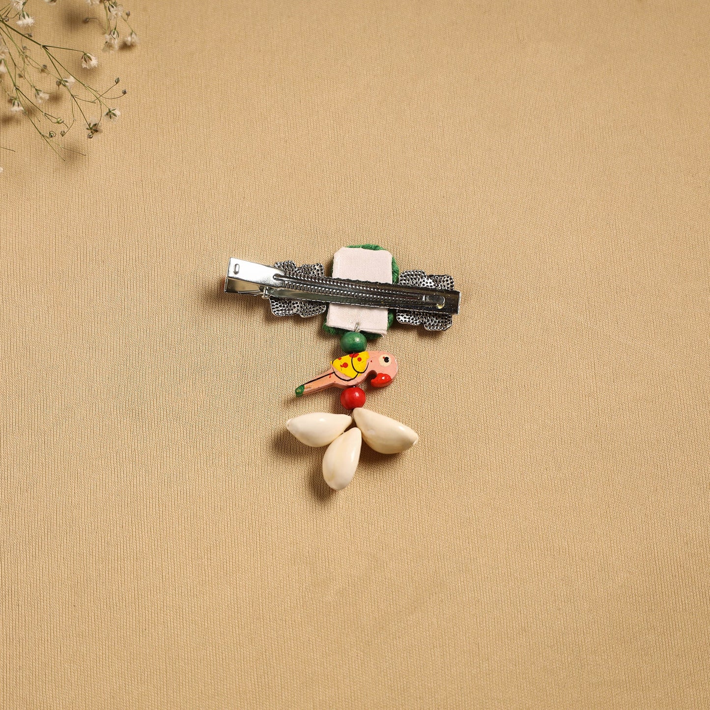 Handmade gs shell & thread work hair clip 39 - handcrafted