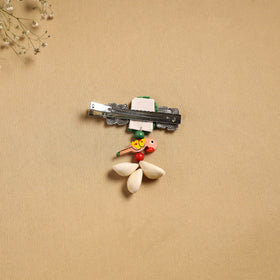 Handmade gs shell & thread work hair clip 39 - handcrafted