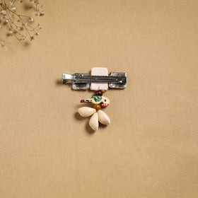 Handmade gs shell & thread work hair clip 45 - handcrafted