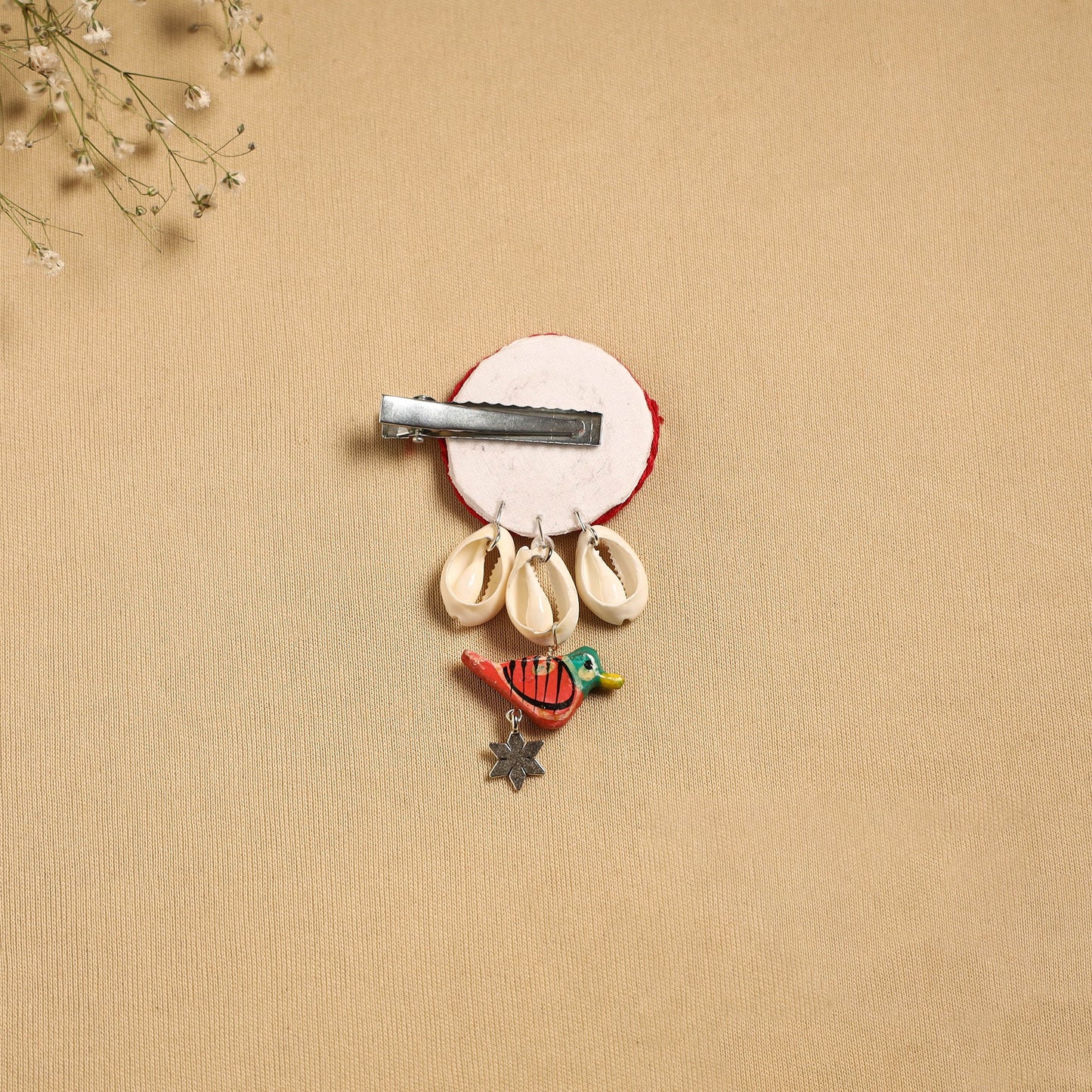 Handmade gs shell & thread work hair clip 48 - handcrafted