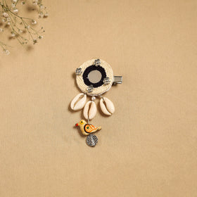 Handmade gs shell & thread work hair clip 50 - handcrafted