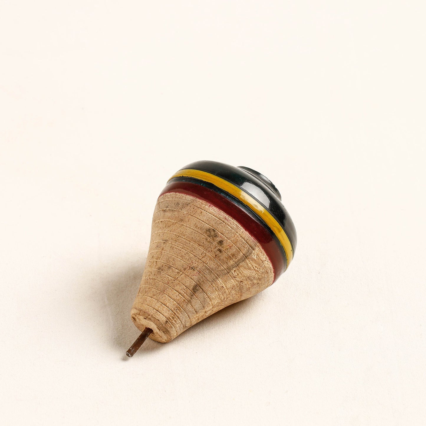  Handmade Lacquered Wooden Spinning Top - Lattu 