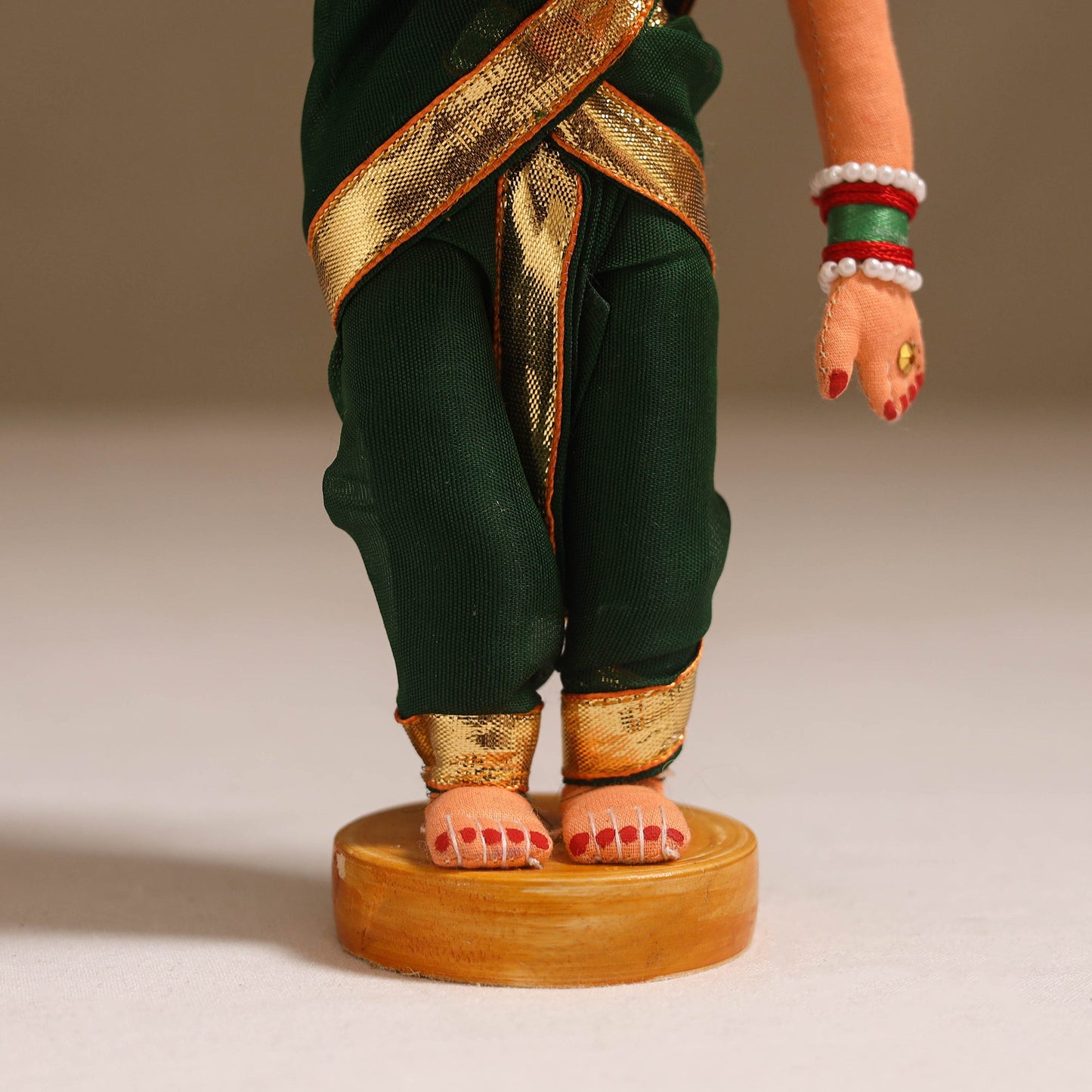 Handmade Maharashtrian Couple Traditional Dolls 14