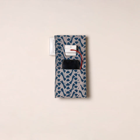 Handmade mobile charging holder 08 - handcrafted