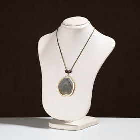  Handmade Natural Gemstone Bezel Pendent