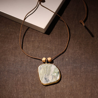  Handmade Natural Gemstone Bezel Pendent