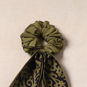 Handmade rubber band/scarf scrunchie 83 - handcrafted