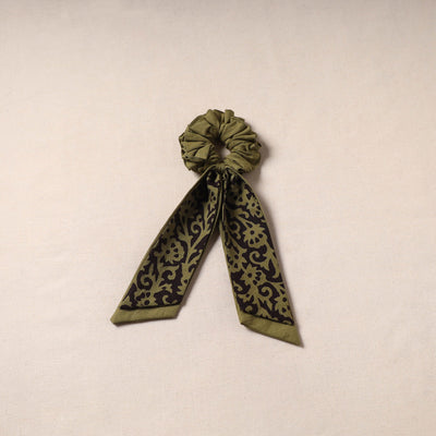 Handmade rubber band/scarf scrunchie 83 - handcrafted