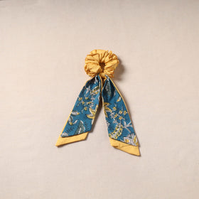 Handmade rubber band/scarf scrunchie 84 - handcrafted