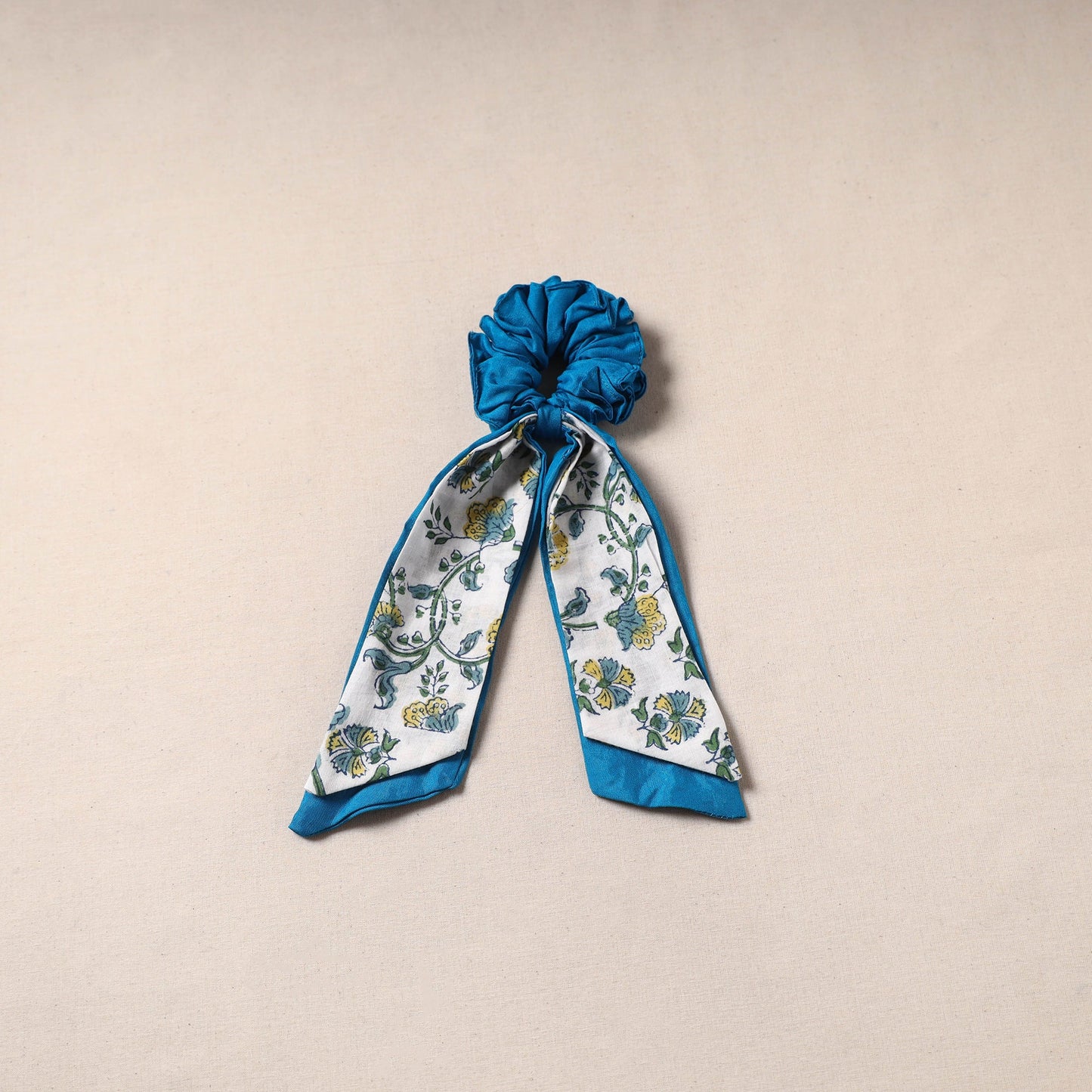 Handmade rubber band/scarf scrunchie 91 - handcrafted