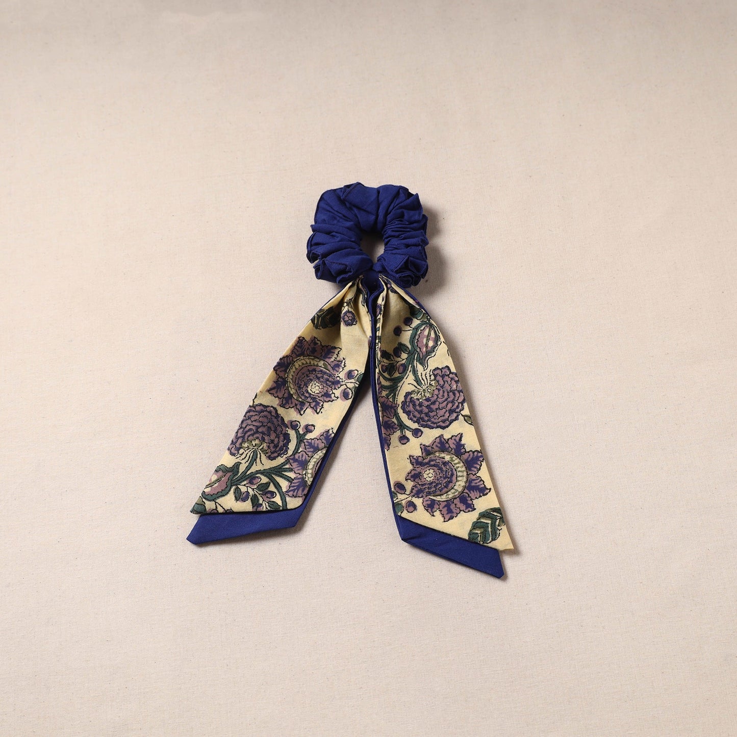 Handmade rubber band/scarf scrunchie 93 - handcrafted