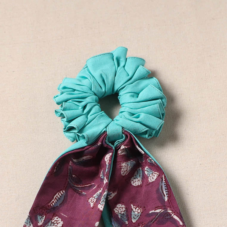 Handmade rubber band/scarf scrunchie 94 - handcrafted