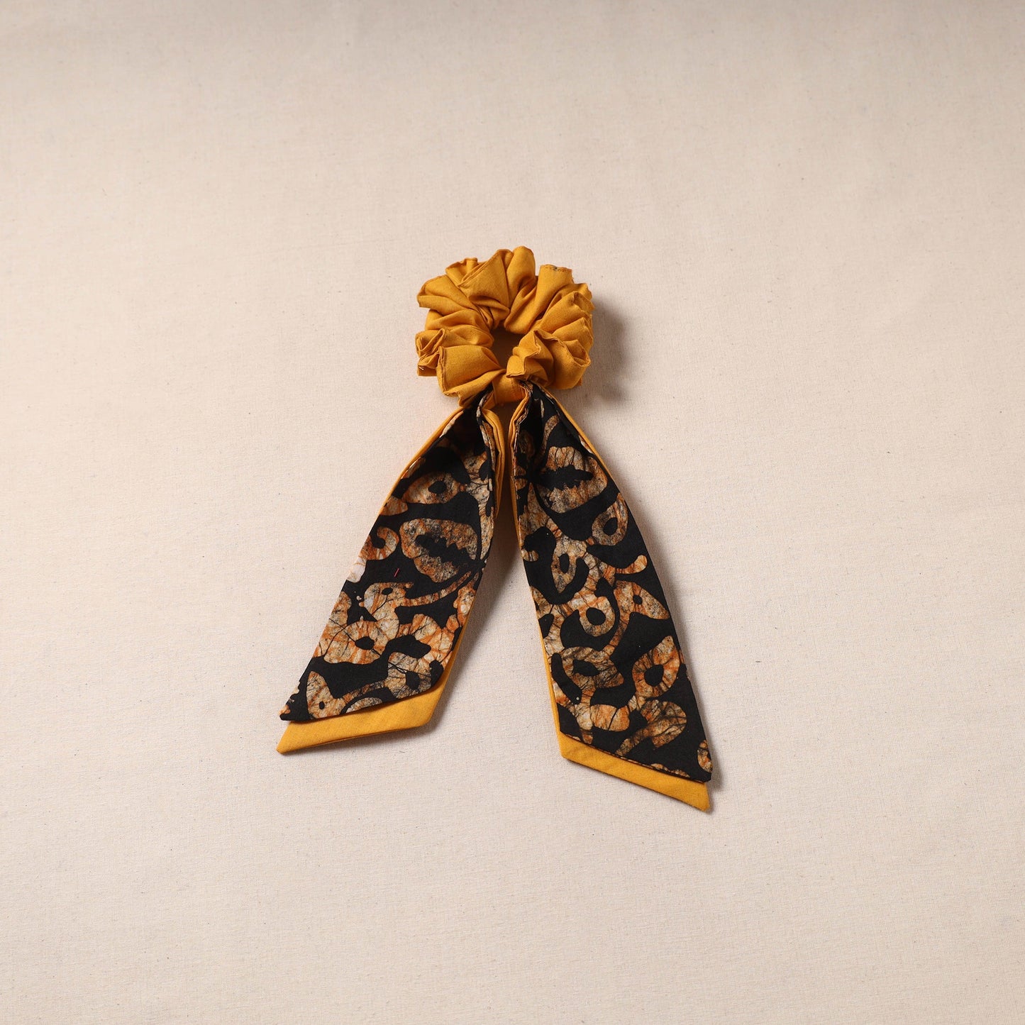 Handmade rubber band/scarf scrunchie 96 - handcrafted