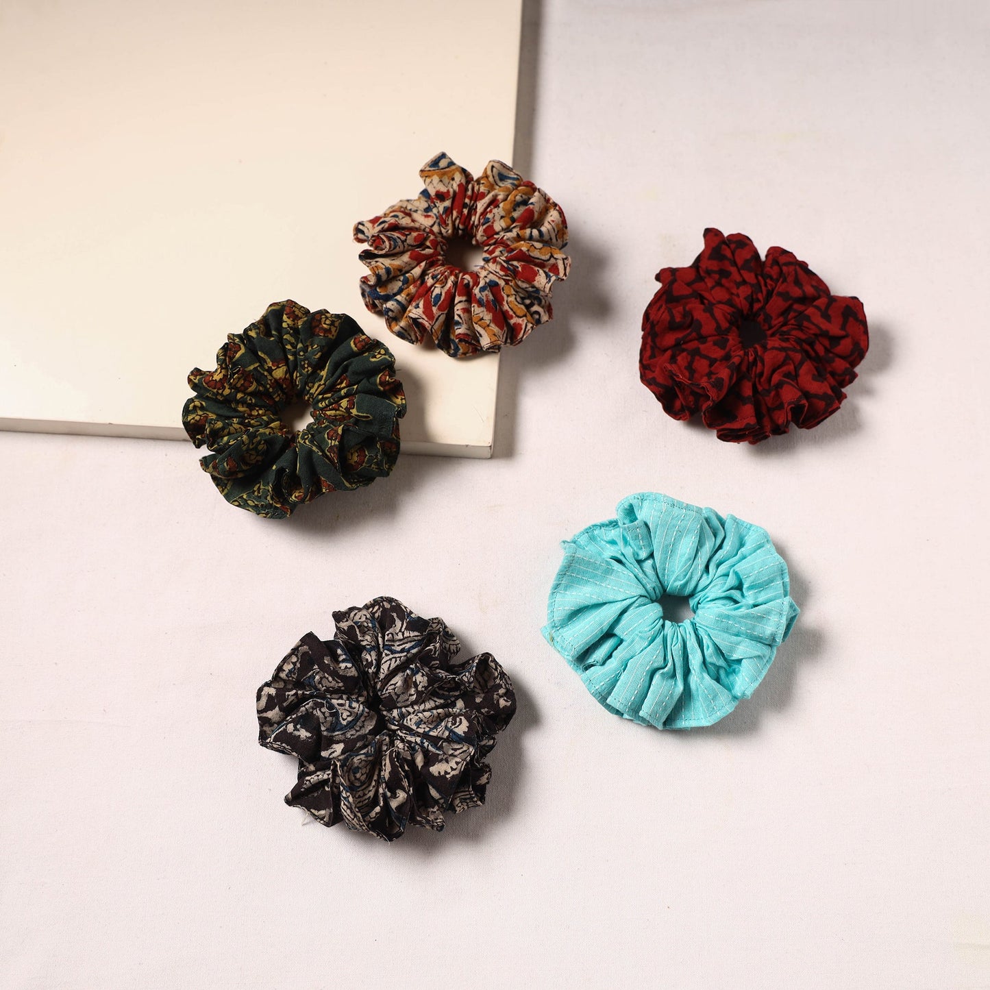Handmade rubber band/scrunchies (set of 5) 42 - handcrafted