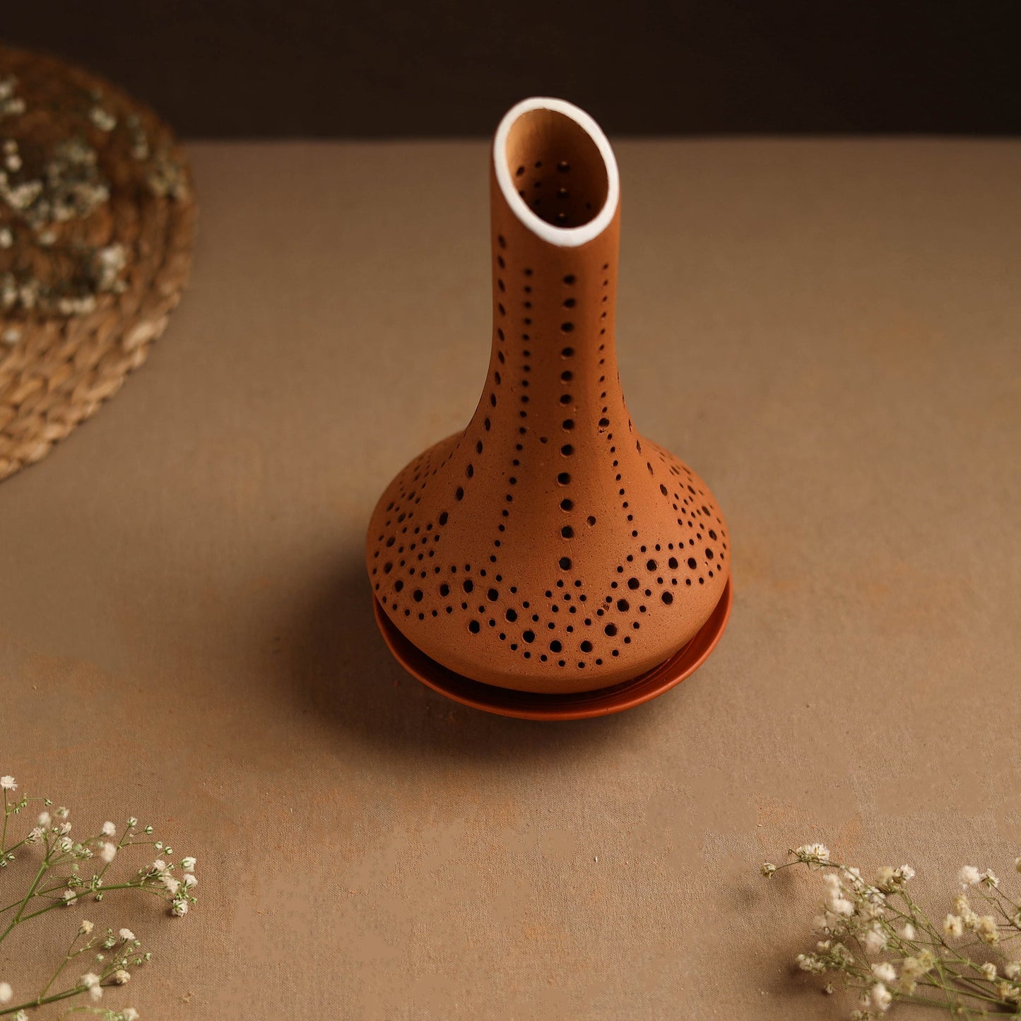 Handmade Terracotta Strow 0.5 Tealight Holder