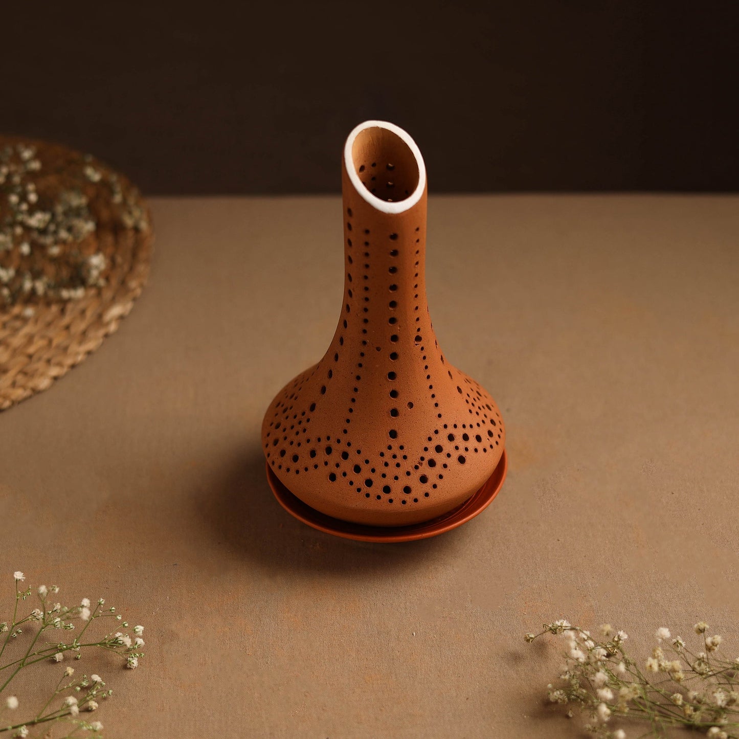 Handmade Terracotta Strow 0.5 Tealight Holder