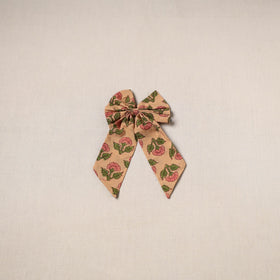 Handmade women’s bow hair clip 04 - handcrafted