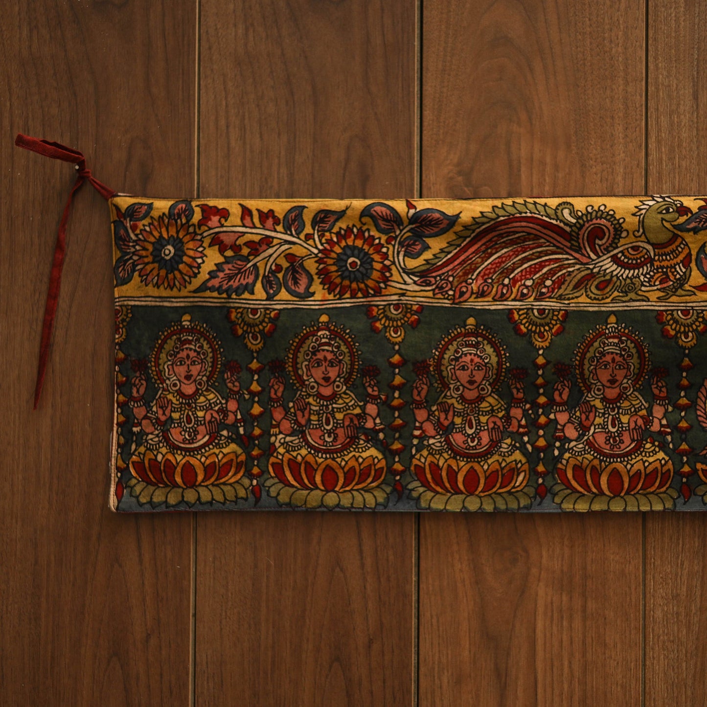 Handpainted kalamkari ashtalakshmi toran (11 x 55 in) 10