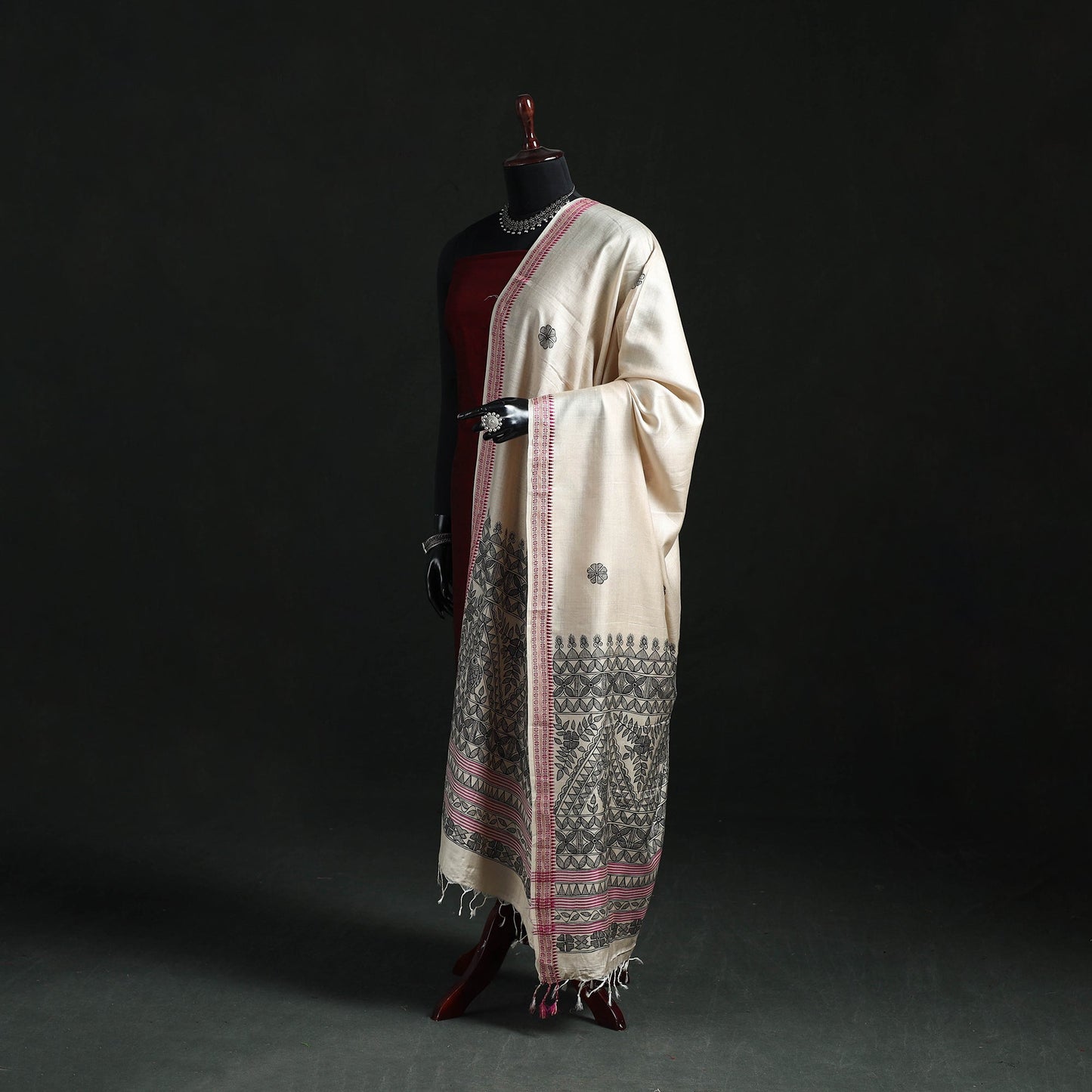 Handpainted madhubani handloom tussar cotton dupatta 24