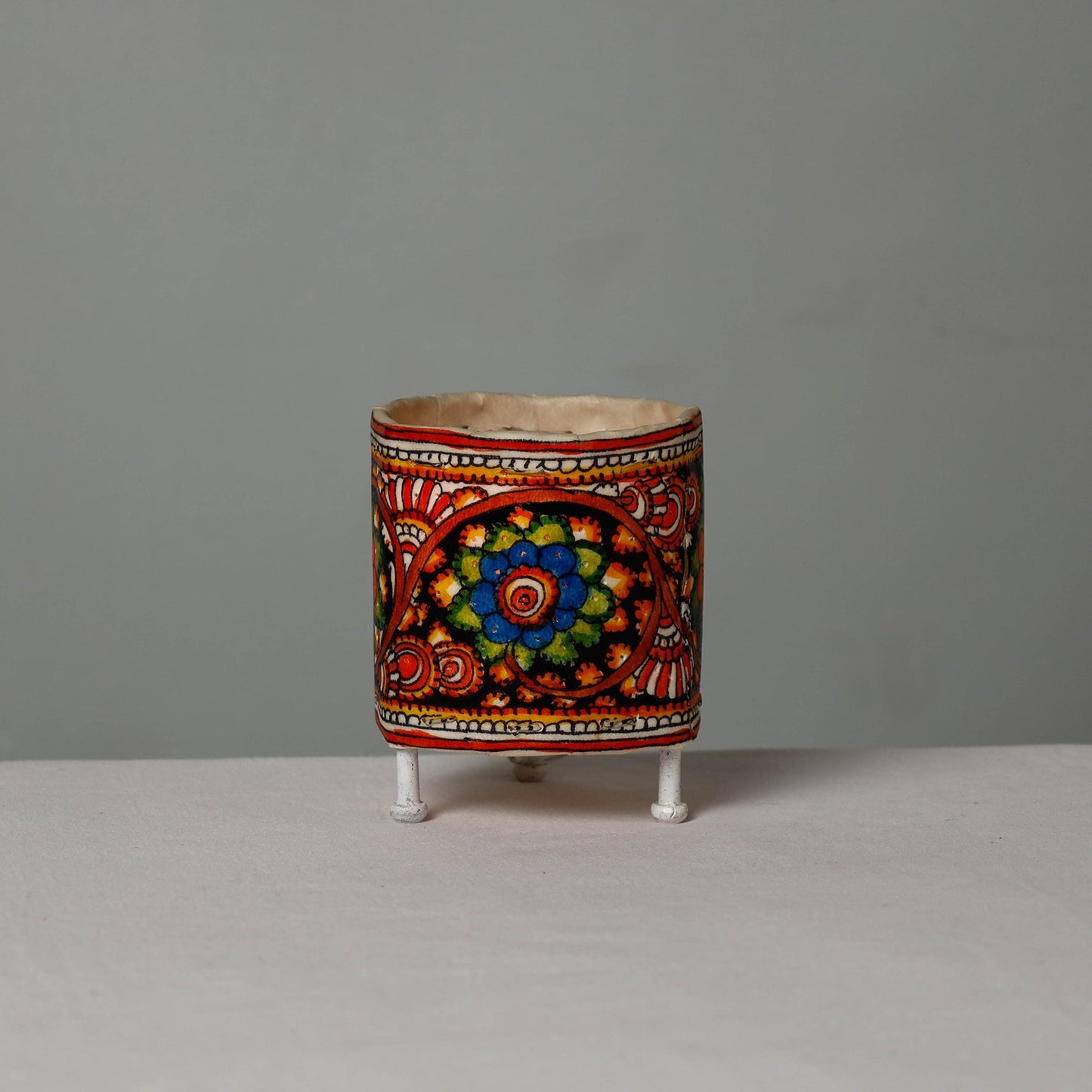  Handpainted Tholu Bommalata Leather Table Lamp l iTokri.com 