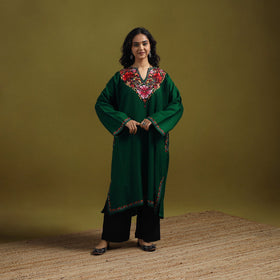 Handwoven aari hand embroidered kashmiri merino wool pheran