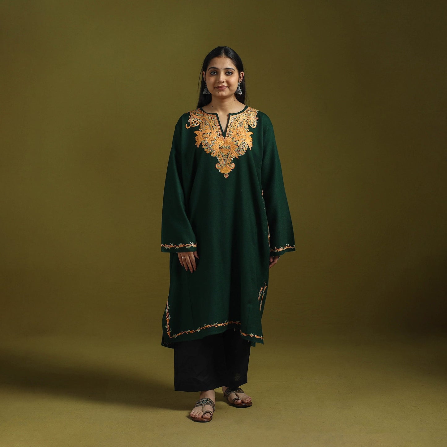 Handwoven aari hand embroidered kashmiri pure wool pheran