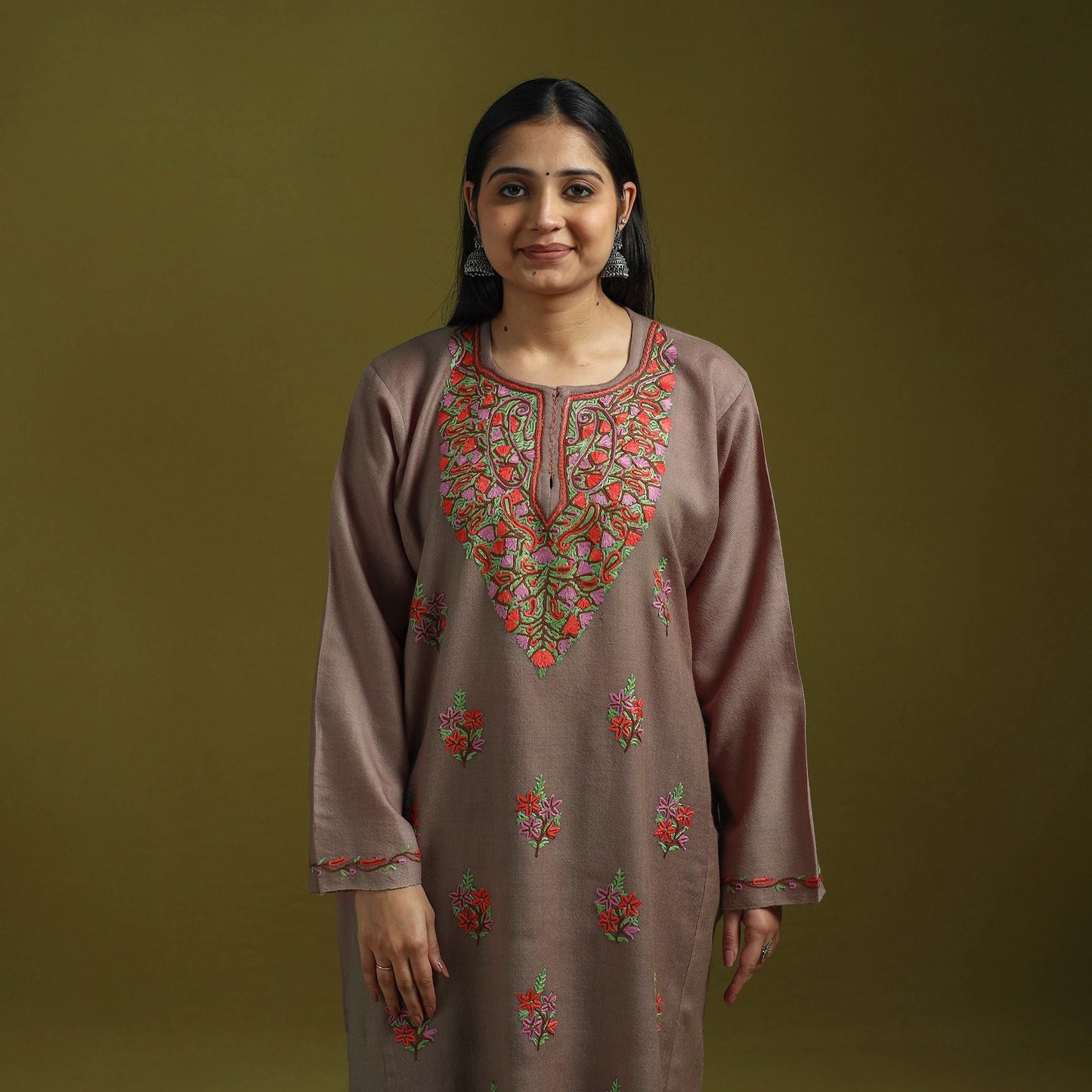 Handwoven aari hand embroidered kashmiri pure wool pheran