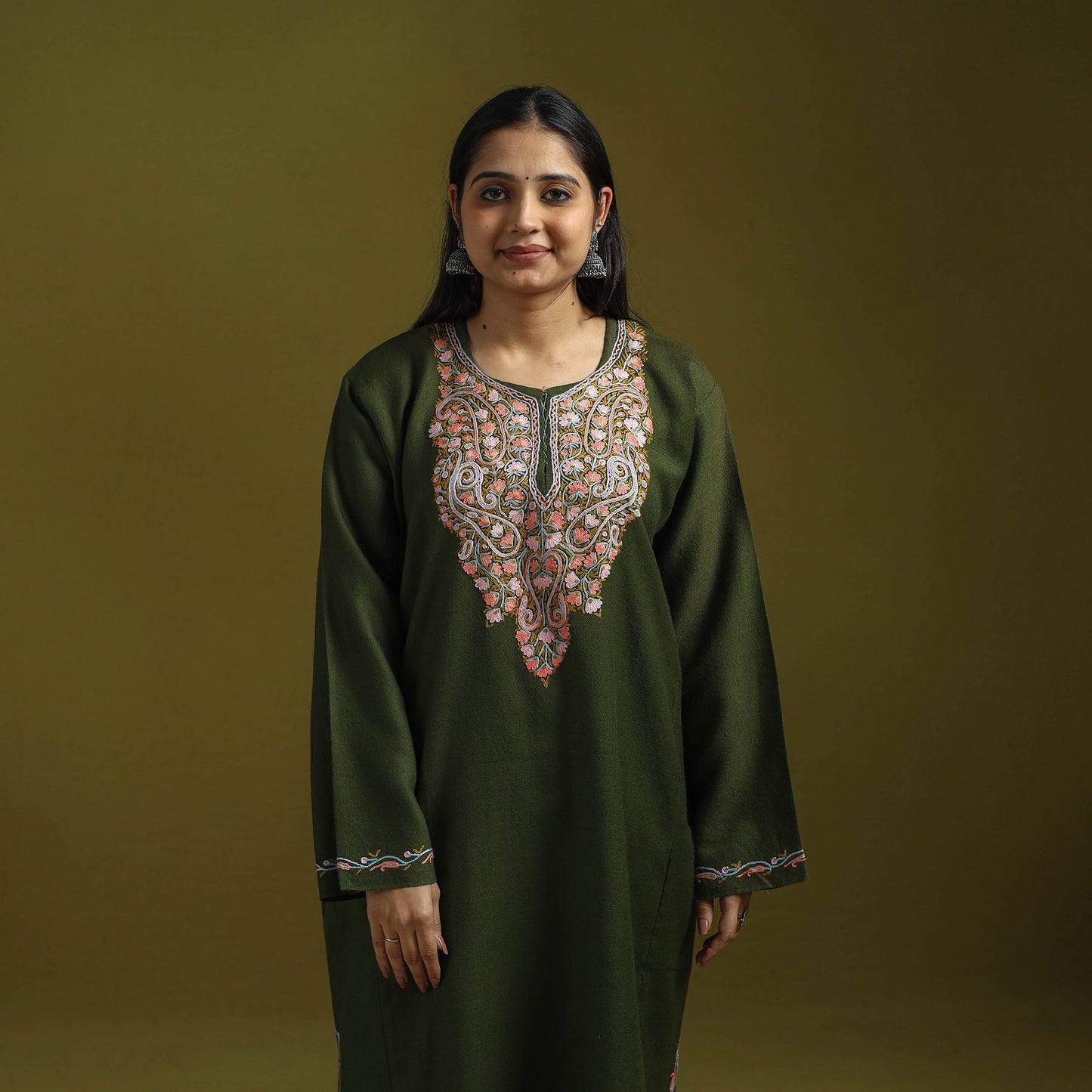 Handwoven aari hand embroidered kashmiri pure wool pheran