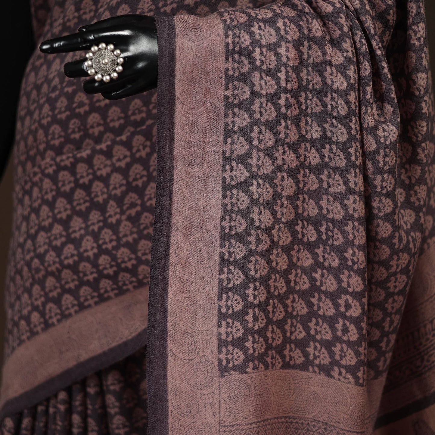 Handwoven merino wool natural dyed hand bagh saree 04