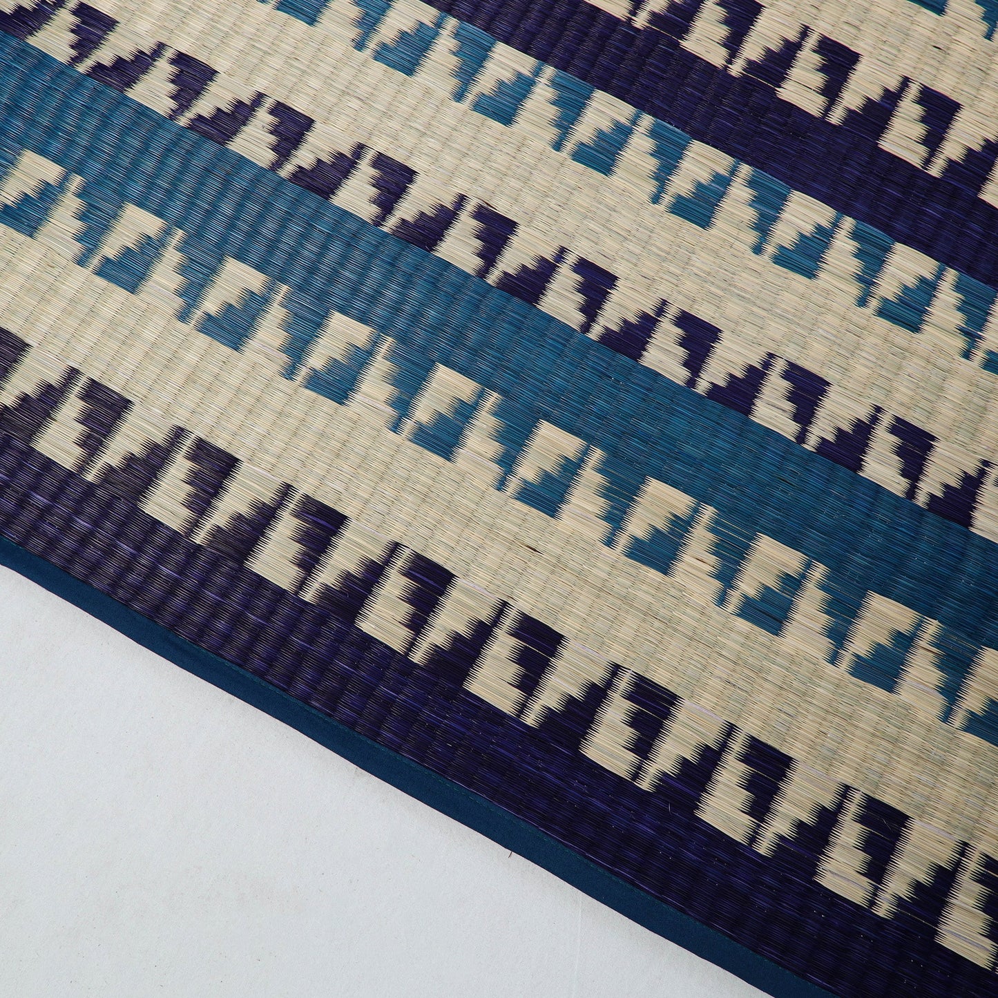  Handwoven Pattamadai Korai Grass Floor Mat 