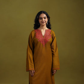 Handwoven sozni hand embroidered kashmiri merino wool