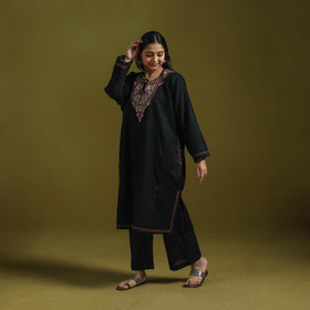 Handwoven sozni hand embroidered kashmiri pure wool pheran