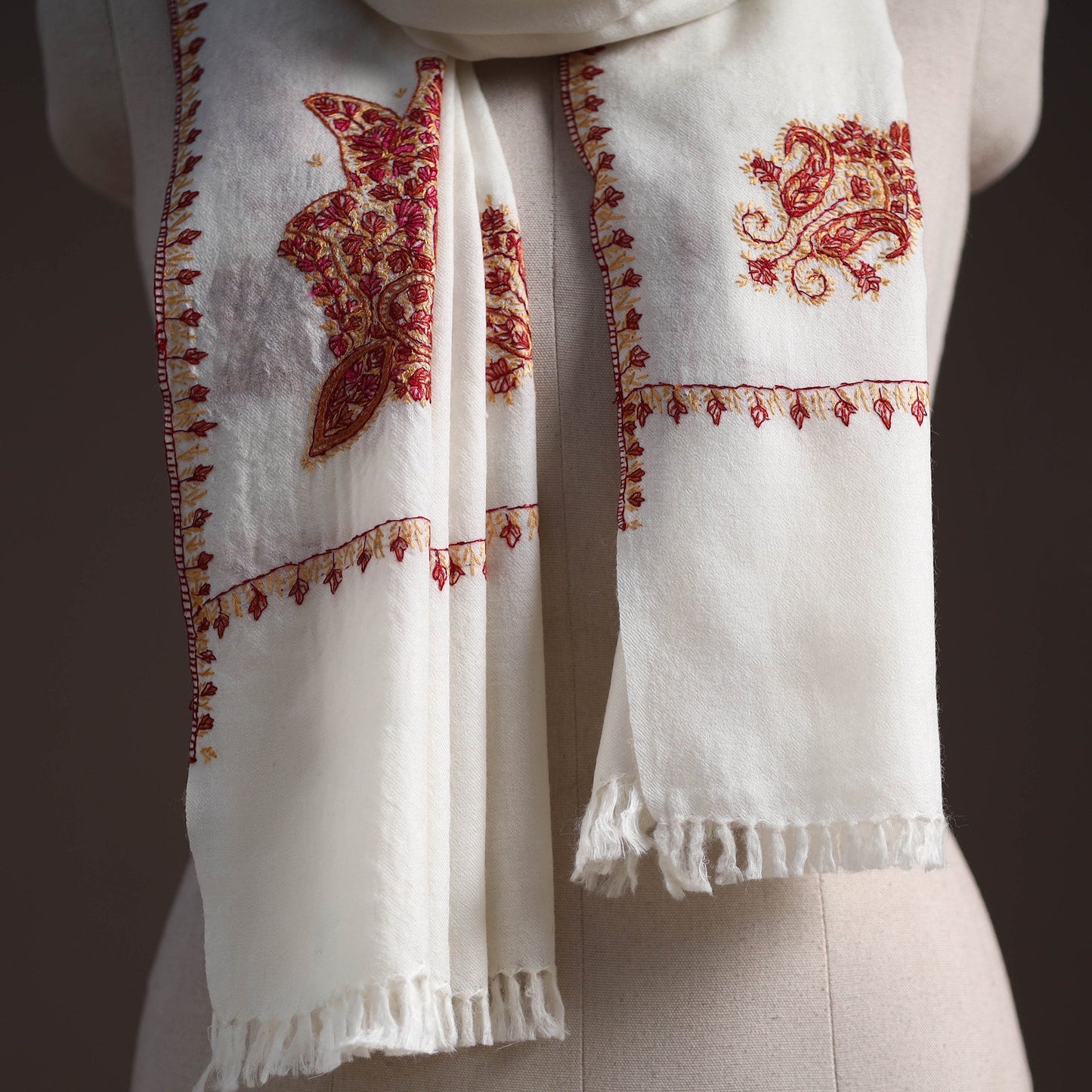 Handwoven sozni hand embroidered merino wool kashmiri stole