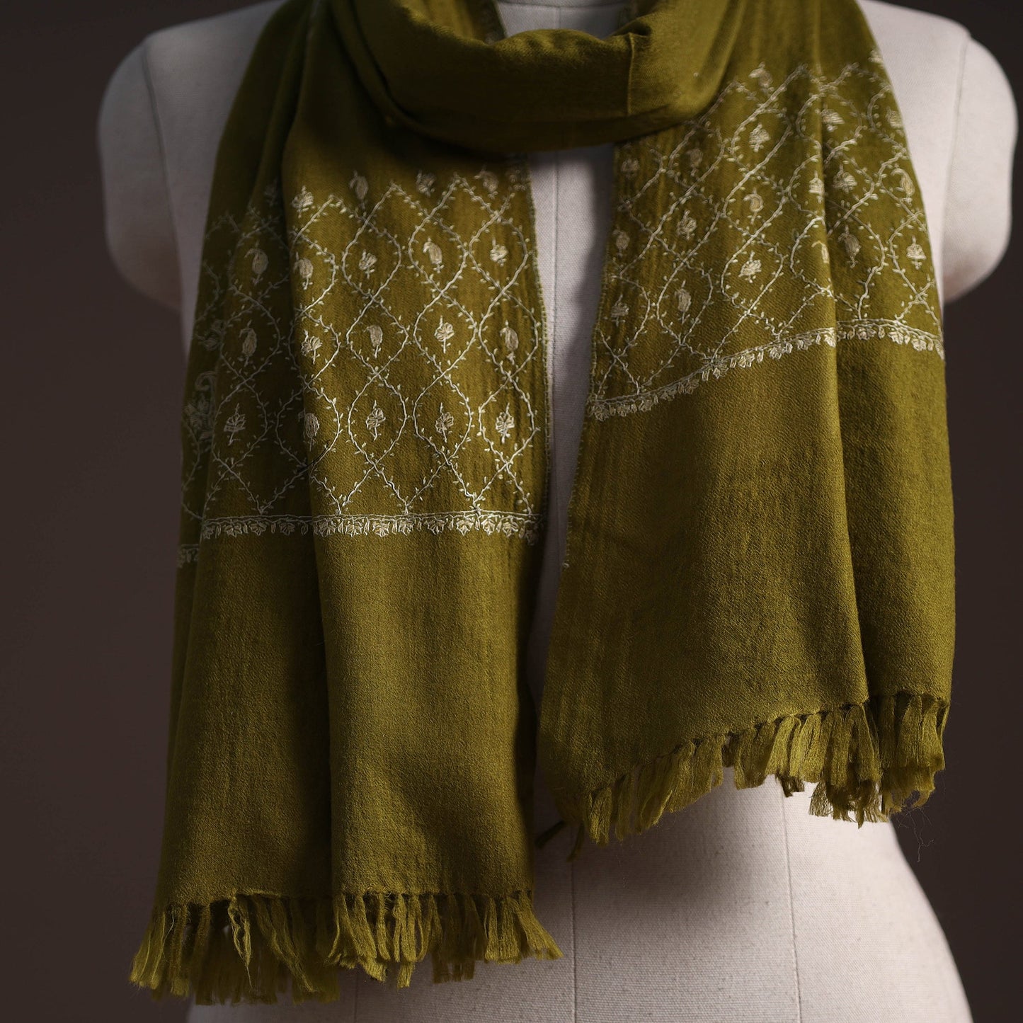 Handwoven sozni hand embroidered merino wool kashmiri stole