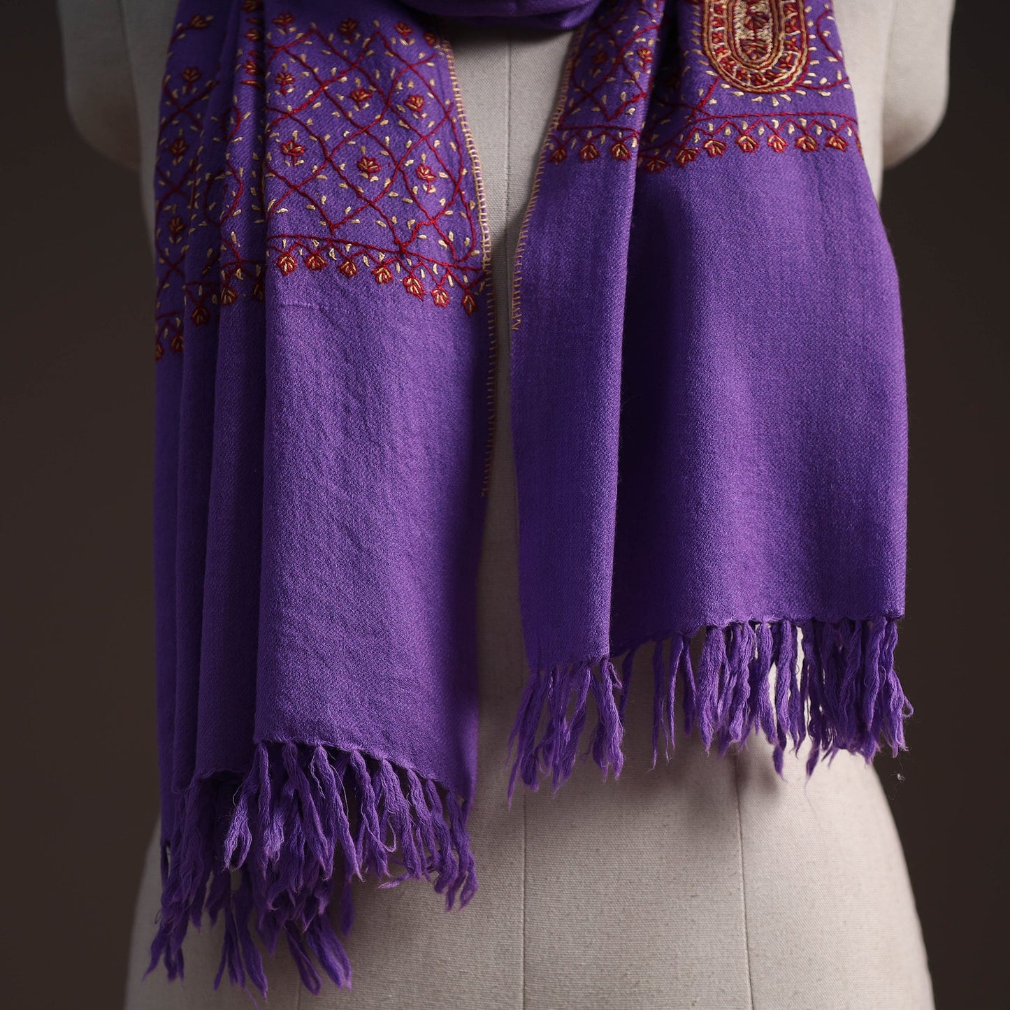 Handwoven sozni hand embroidered merino wool kashmiri stole