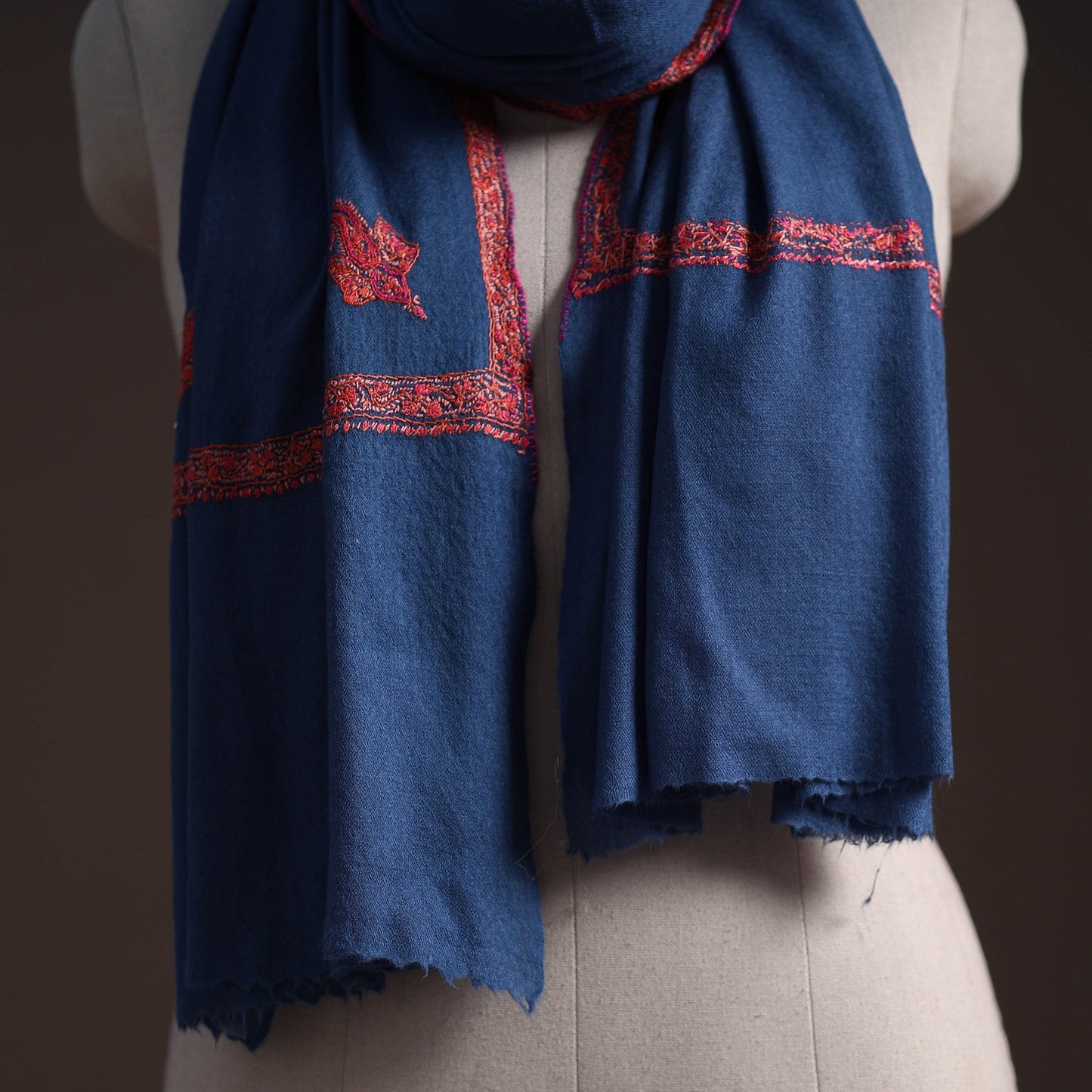 Handwoven sozni hand embroidered merino wool kashmiri stole