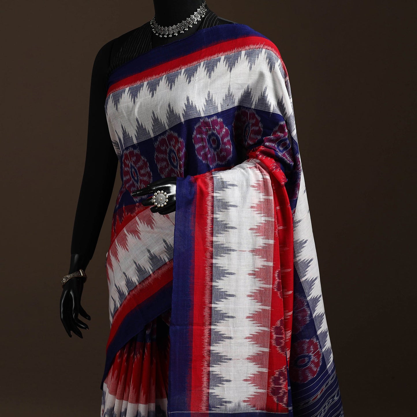 Ikat handloom cotton sambalpuri saree 28 - handcrafted