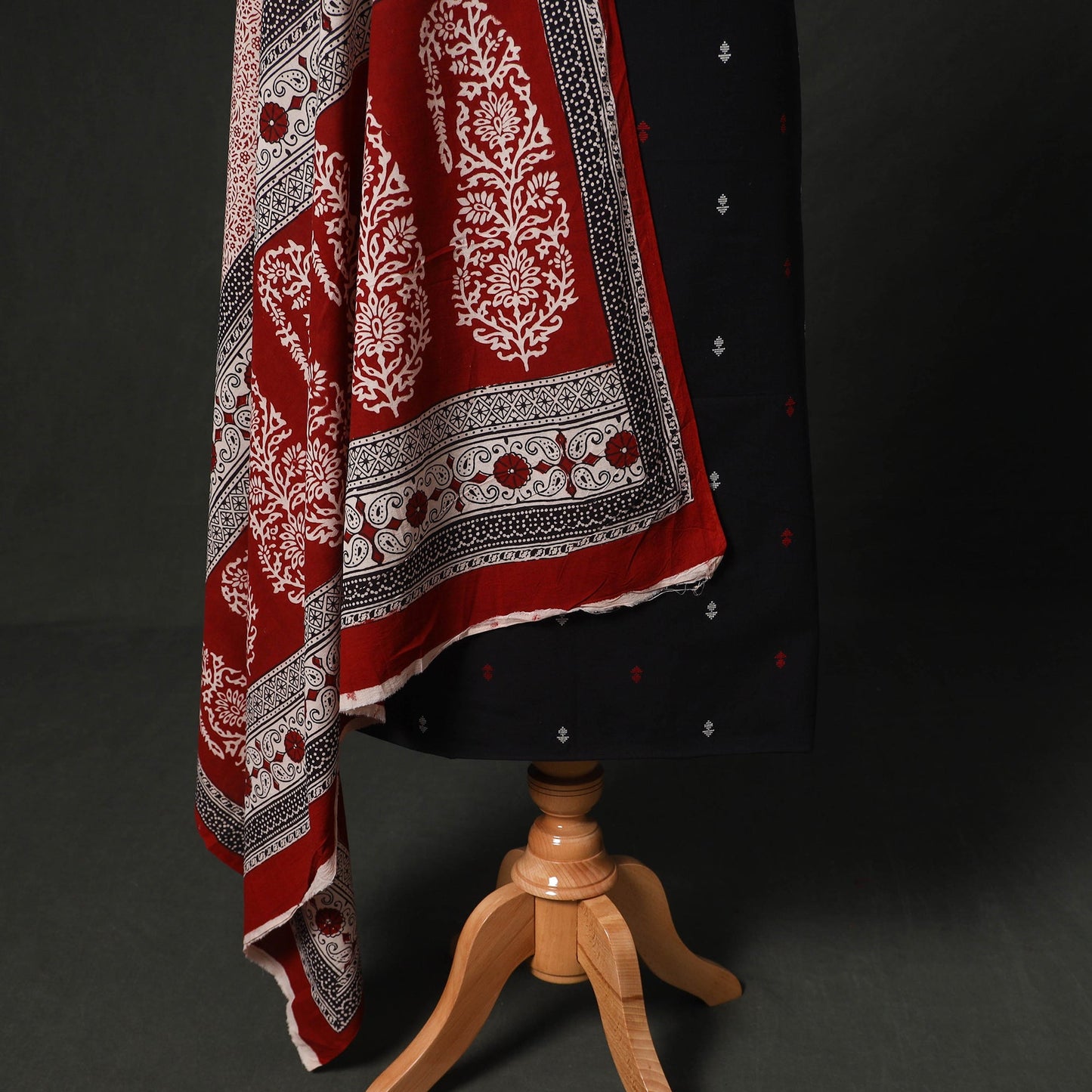 Jacquard cotton 2pc unstitched dress material kurta set