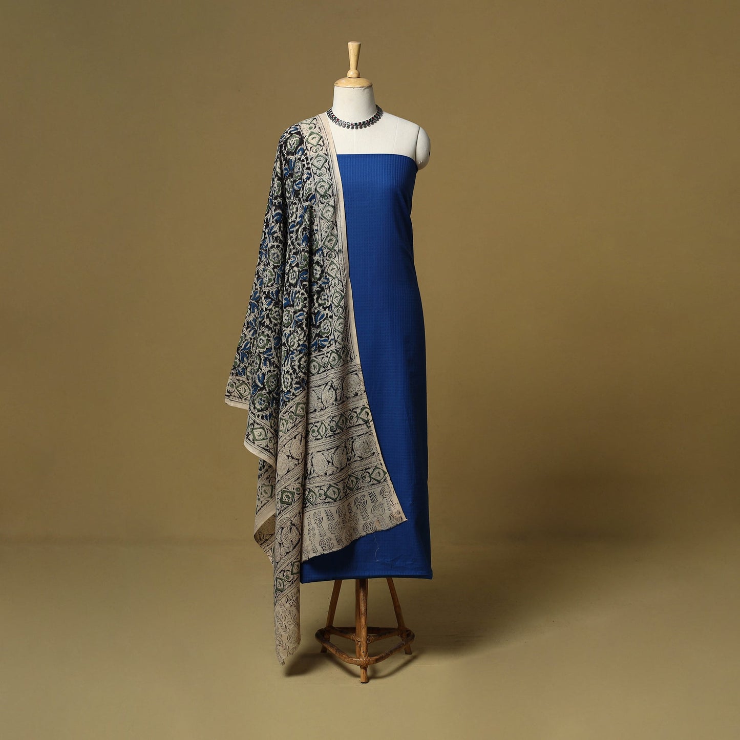 Jacquard cotton 3pc unstitched dress material 161