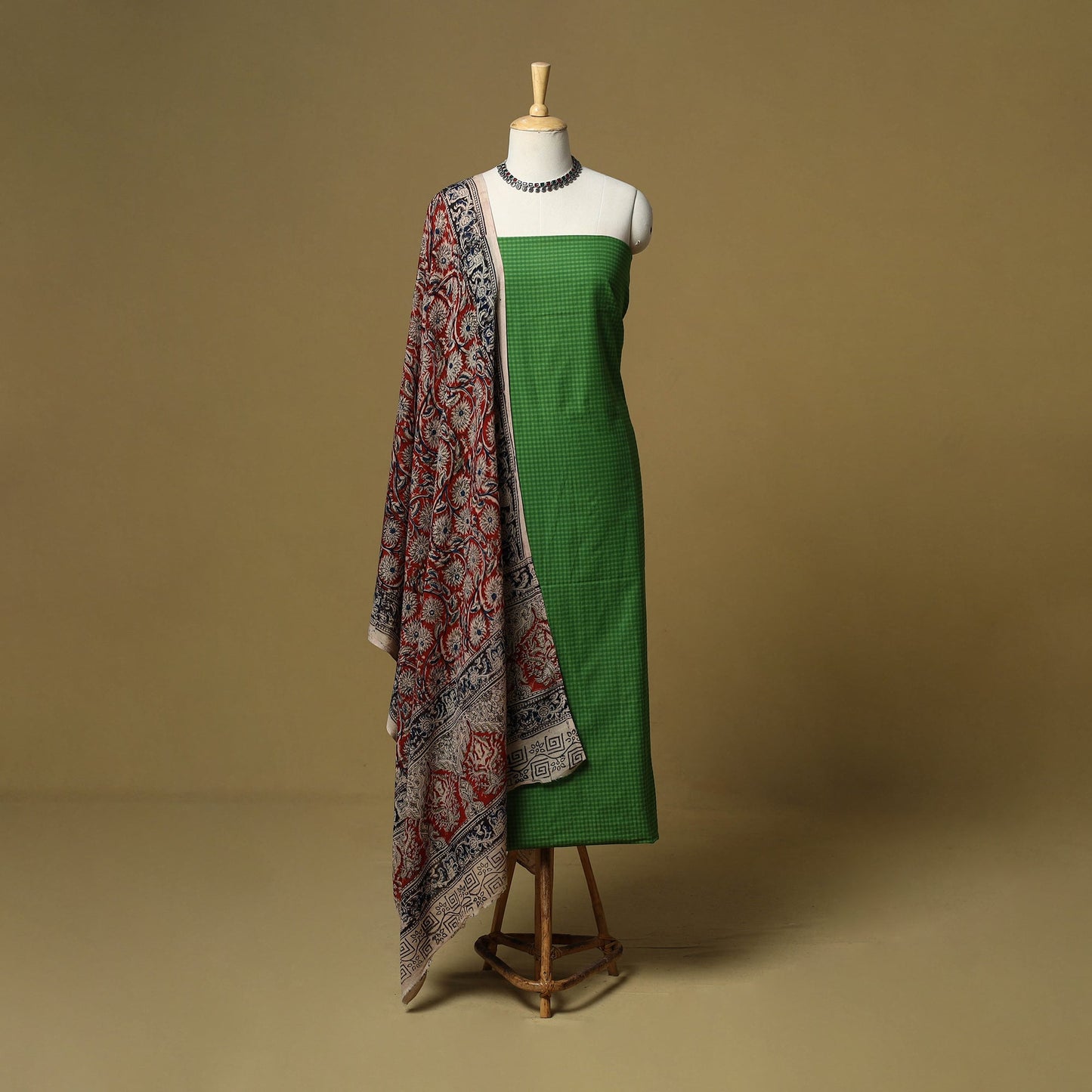 Jacquard cotton 3pc unstitched dress material 165