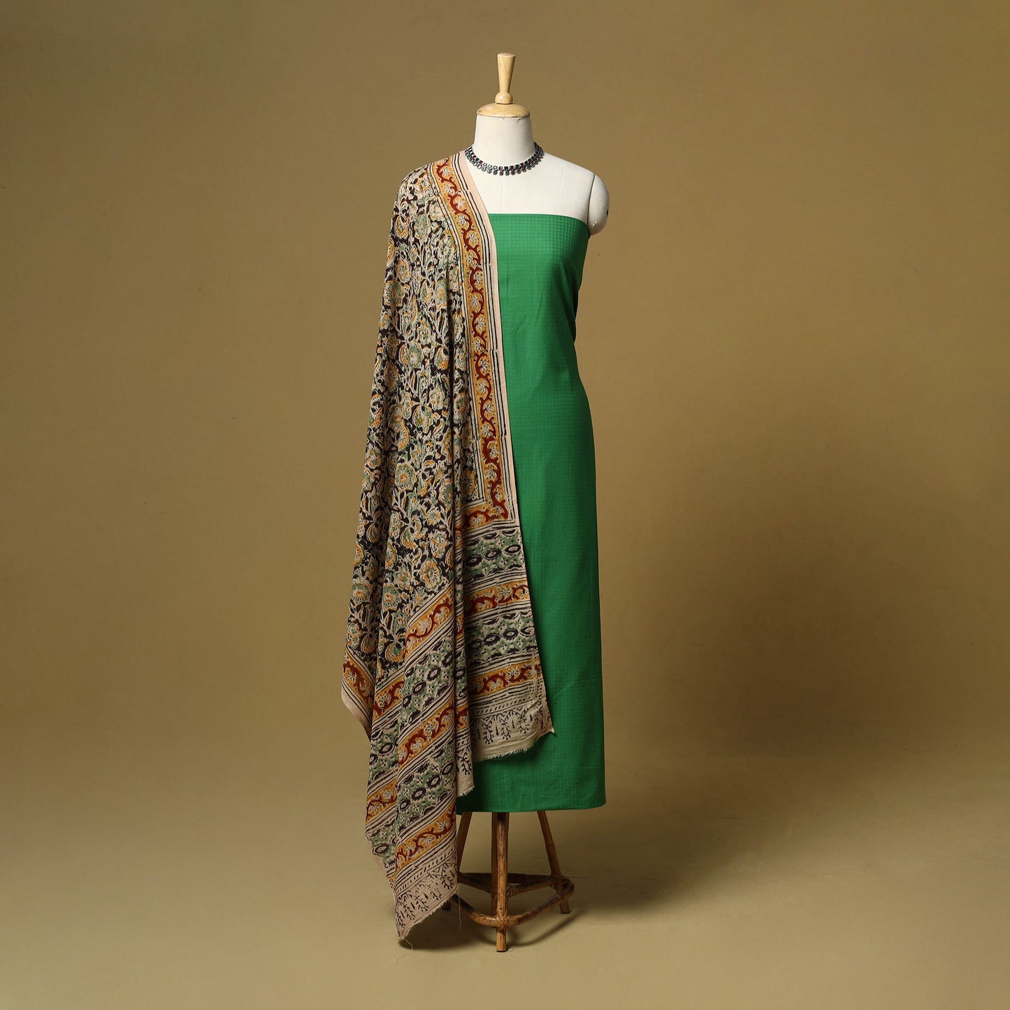 Jacquard cotton 3pc unstitched dress material 173