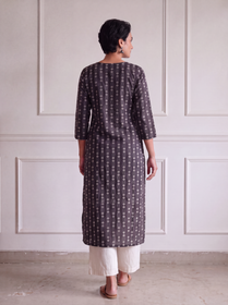 Black Jacquard Cotton Dotted Columns Kurta, back view, A-line, calf length, round neck, buttons, AI visual of the kurta, iTokri