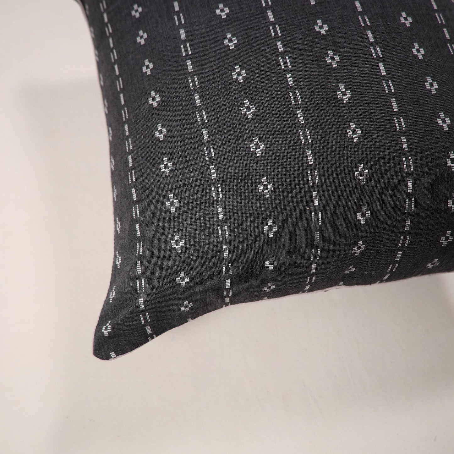 Jacquard weave cotton cushion cover 45 - handcrafted