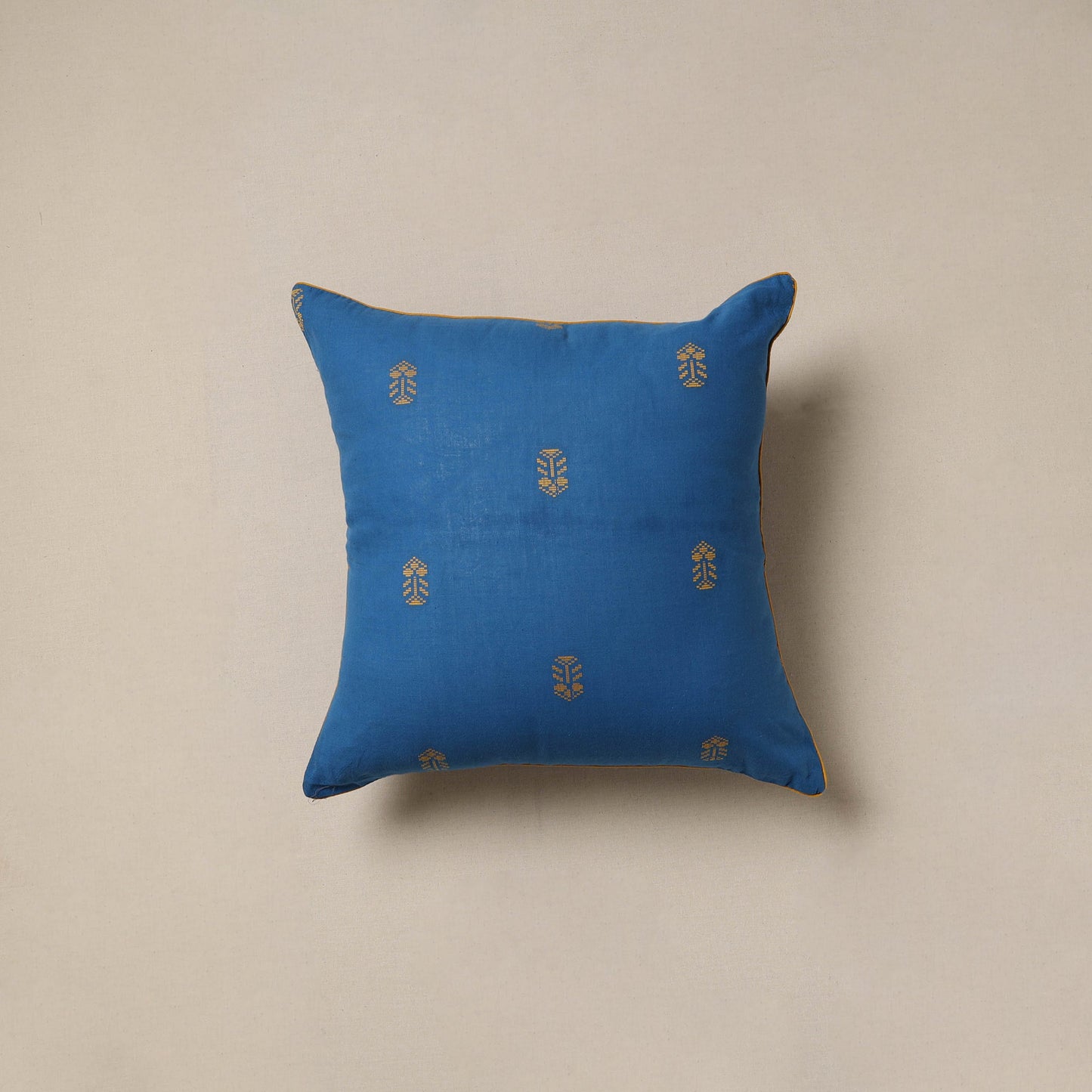 Jacquard weave cushion cover 01 - handcrafted