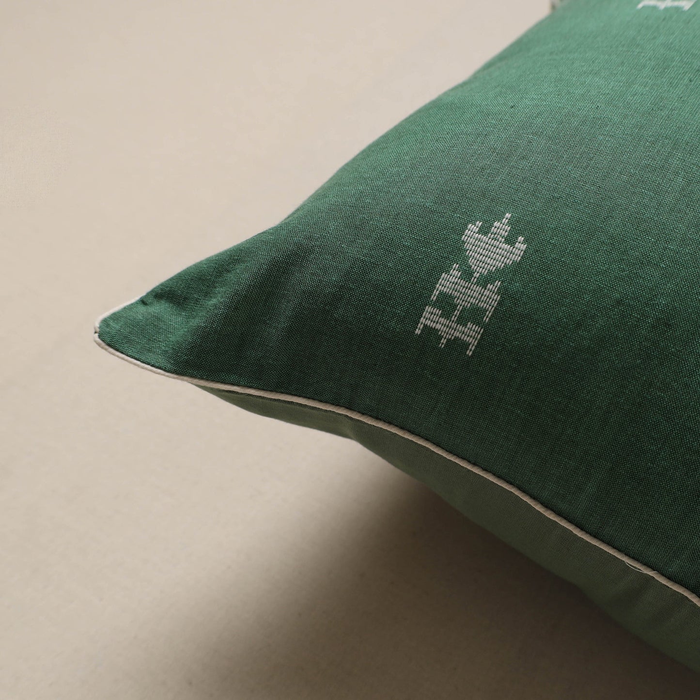 Jacquard weave cushion cover 06 - handcrafted