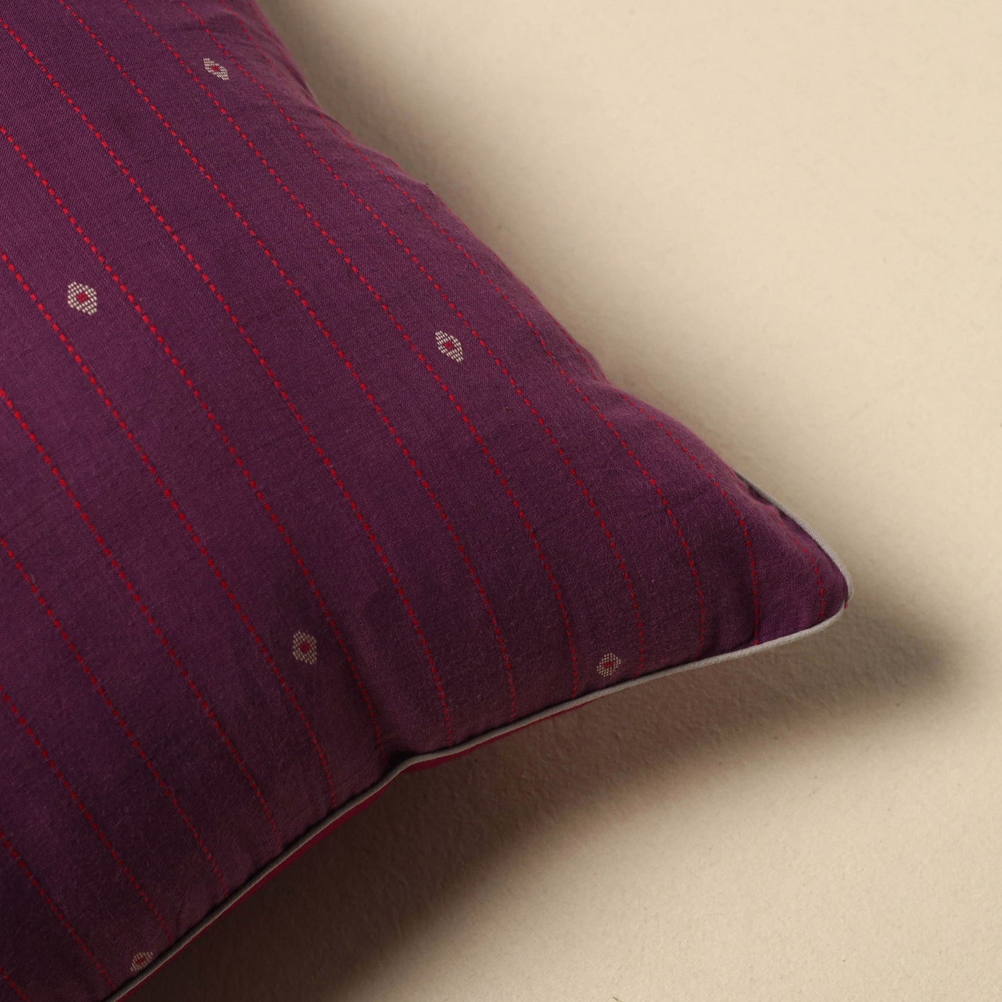 Jacquard weave cushion cover 44 - handcrafted