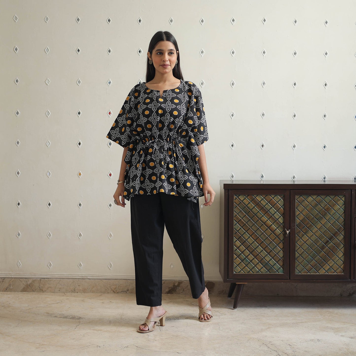 Jaipur screen printed cotton kaftan & pyjama night suit set