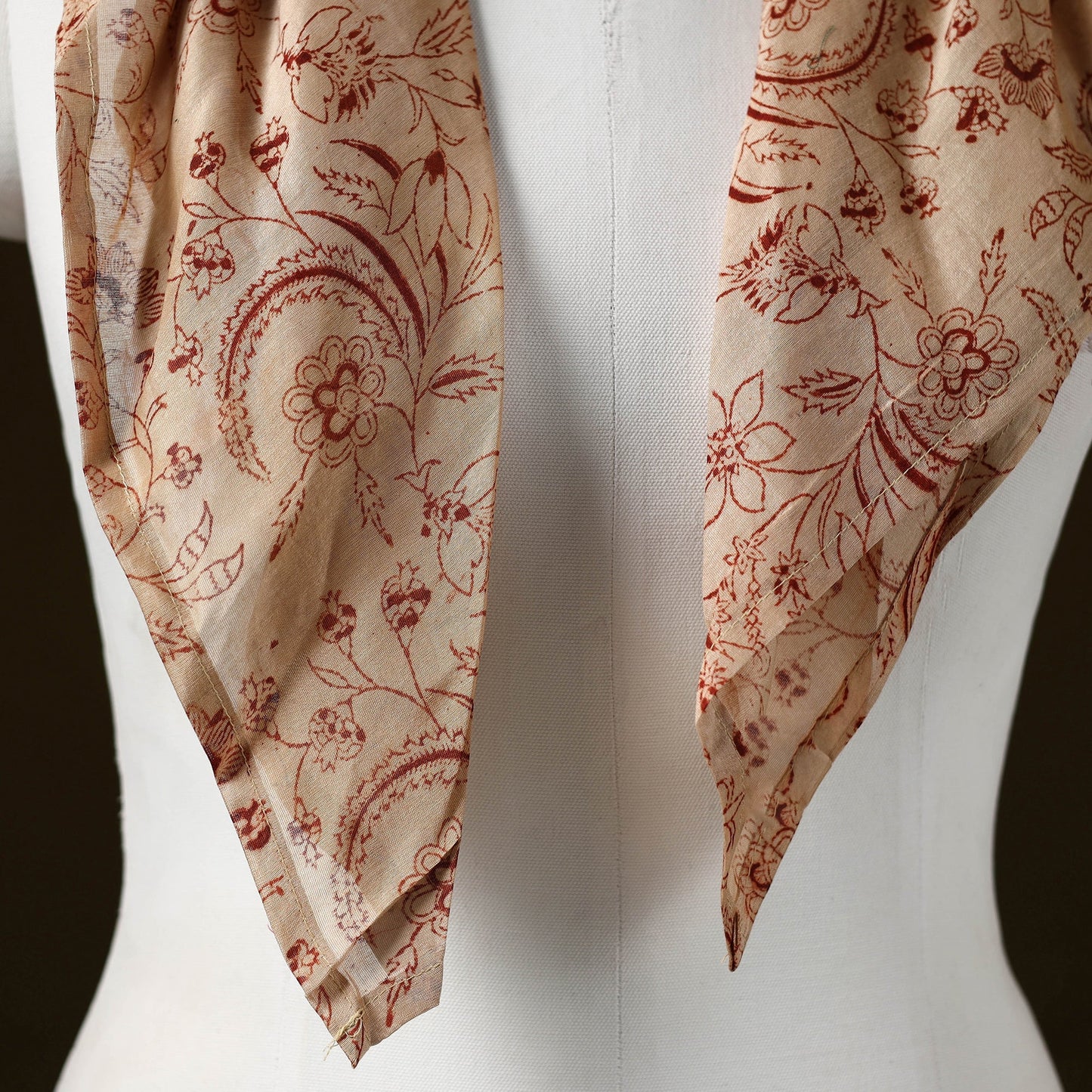 Kalamkari chanderi silk pendant necklace scarf 01