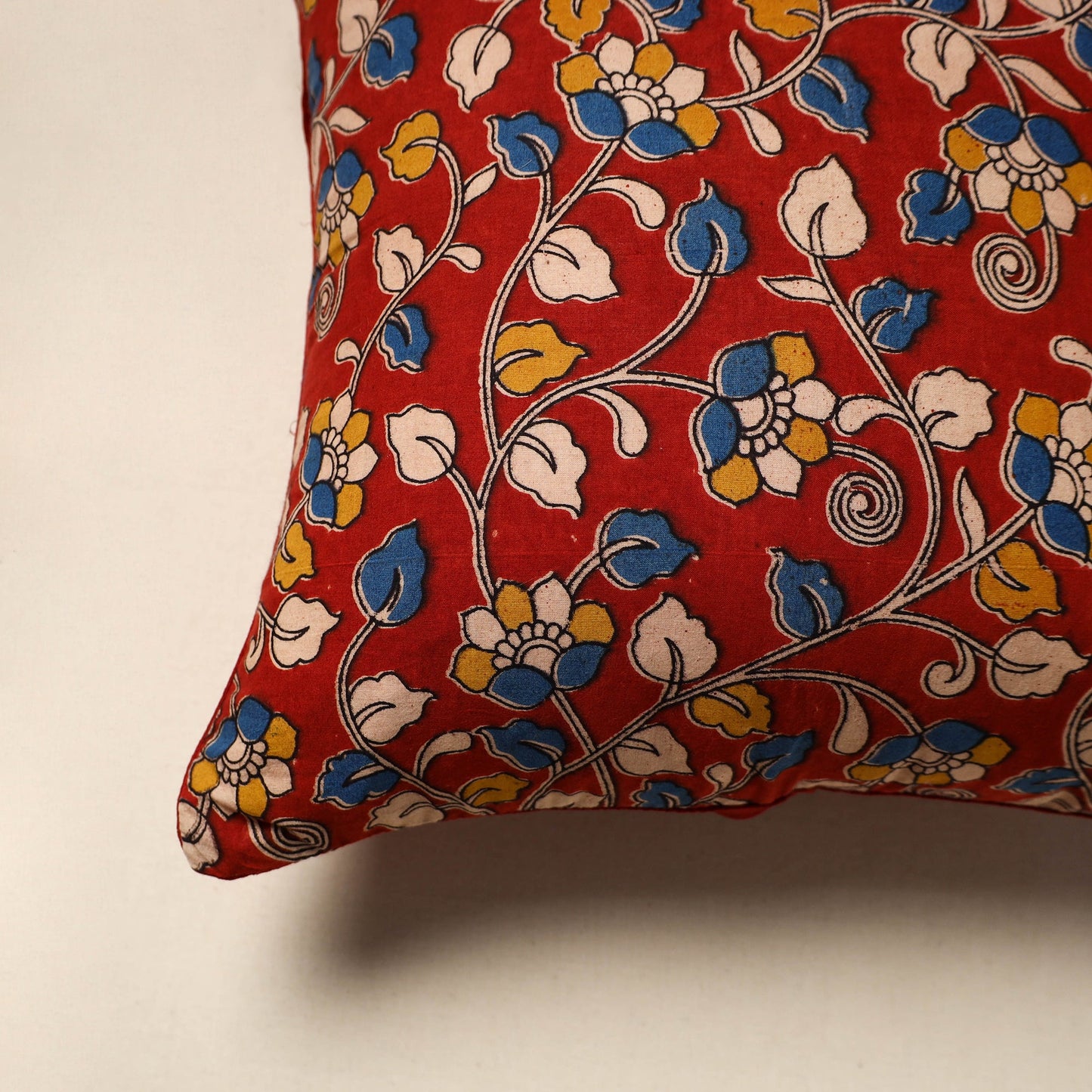 Kalamkari cotton cushion cover 01 - handcrafted