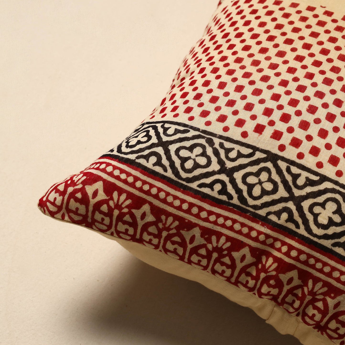 Kalamkari cushion cover 50 - handcrafted